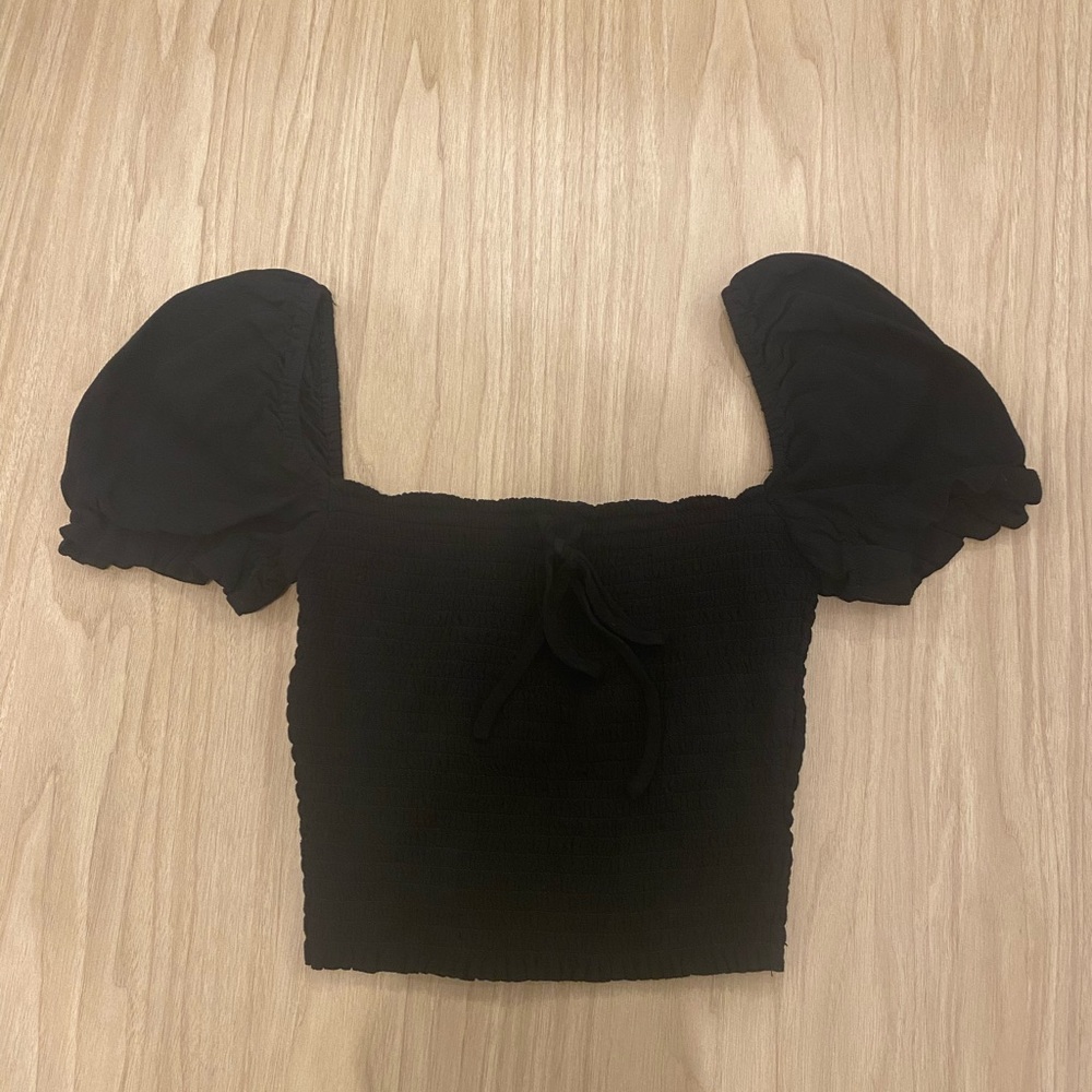 Black Aritzia Crop Top